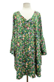 45 OR 34 PQ-D {Charm And Fun} Green Floral V-Neck Top EXTENDED PLUS SIZE 3X 4X 5X